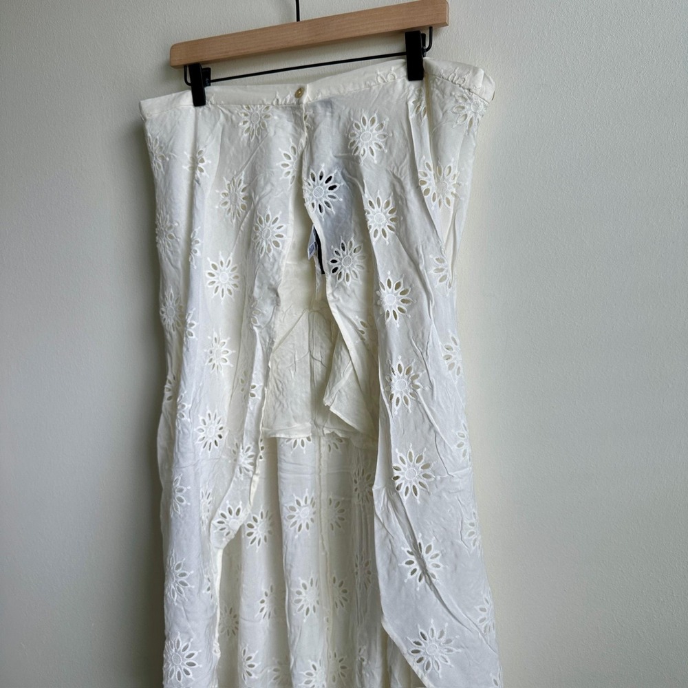 Women’s White Eyelet Maxi Skirt by - Picture 3 of 10